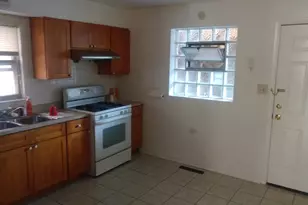 6104 N Oakley Ave, Chicago, IL 60659 - Photo 4