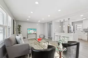 4N327 7th Ave, Addison, IL 60101 - Photo 6