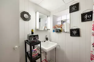 4655 N Keating Ave, Chicago, IL 60630 - Photo 16