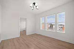 3049 W Berteau Ave, Chicago, IL 60618 - Photo 6