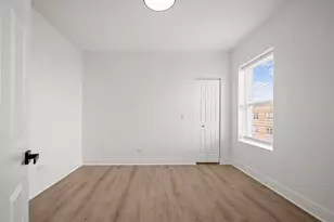 3049 W Berteau Ave, Chicago, IL 60618 - Photo 8