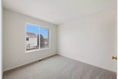 887 Emerald Drive, Pingree Grove, IL 60140 - Photo 14