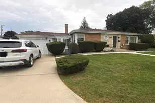 7737 Park Ave, Skokie, IL 60077 - Photo 2