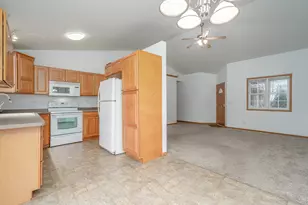 250 S McGinty St, Diamond, IL 60416 - Photo 6