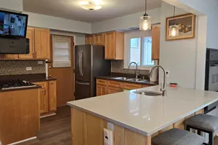 [Address not provided], Wilmette, IL 60091 - Photo 8