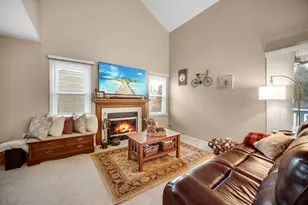 204 Wildwood Dr, North Aurora, IL 60542 - Photo 12