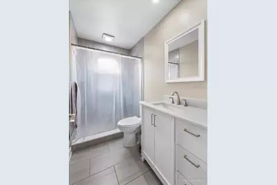 [Address not provided], Elgin, IL 60120 - Photo 12