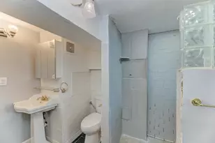 1472 W 74th St, Chicago, IL 60636 - Photo 24