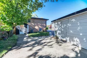 9323 S 80th Ct, Hickory Hills, IL 60457 - Photo 54