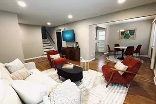 9323 S 80th Ct, Hickory Hills, IL 60457 - Photo 4