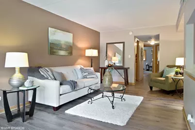 616 E 5th Avenue #201, Naperville, IL 60563 - Photo 2