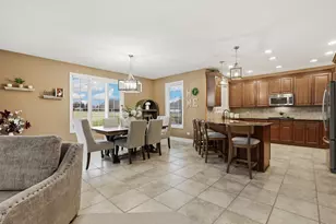 8844 Port Washington Dr, Frankfort, IL 60423 - Photo 12