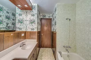 7540 W Rosedale Ave, Chicago, IL 60631 - Photo 16