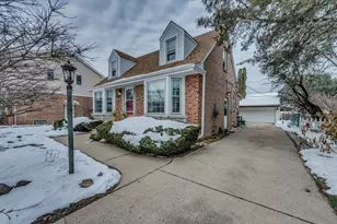 7540 W Rosedale Ave, Chicago, IL 60631 - Photo 2