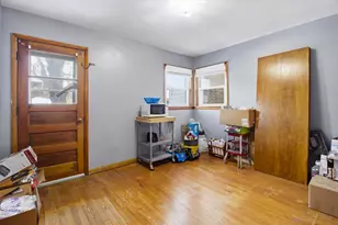 1525 N Springfield Ave, Chicago, IL 60651 - Photo 10
