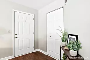 1516 Camden Ct, Wheeling, IL 60090 - Photo 2