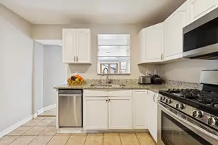 [Address not provided], Chicago, IL 60645 - Photo 8