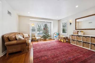 [Address not provided], Chicago, IL 60645 - Photo 2