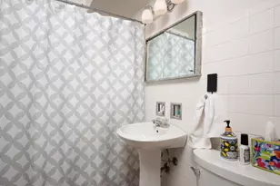 621 N Forest Ave, Mount Prospect, IL 60056 - Photo 14