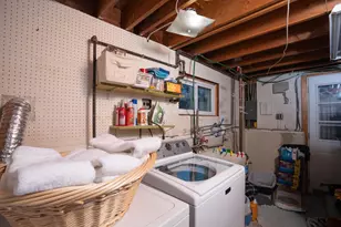 621 N Forest Ave, Mount Prospect, IL 60056 - Photo 12