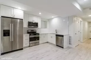 1914 W Crystal St, Chicago, IL 60622 - Photo 4