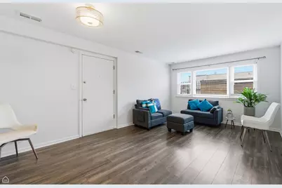 5754 W Lawrence Avenue #1, Chicago, IL 60630 - Photo 8