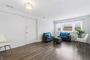 5754 W Lawrence Ave, Chicago, IL 60630 - Photo 8