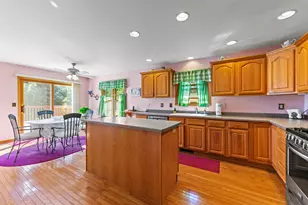 810 Southgate Dr, Davis, IL 61019 - Photo 8