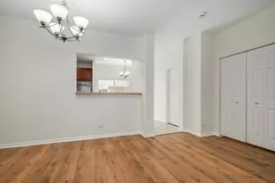 6126 Washington Ct, Morton Grove, IL 60053 - Photo 8