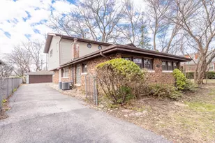 11300 S Fairfield Ave, Chicago, IL 60655 - Photo 2