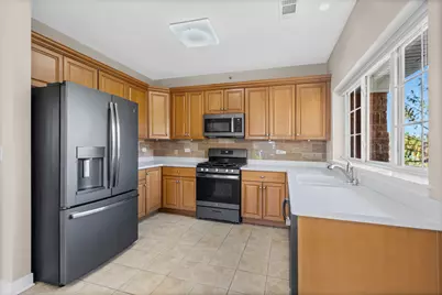 2671 Stone Circle #208, Geneva, IL 60134 - Photo 10