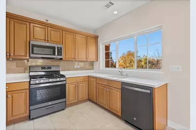 2671 Stone Circle #208, Geneva, IL 60134 - Photo 8