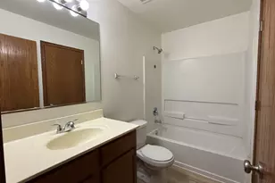 4555 Camden Ln, Yorkville, IL 60560 - Photo 8