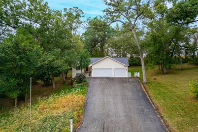 2209 Gainsboro Avenue, Davis, IL 61019 - Photo 2