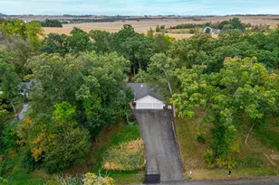 2209 Gainsboro Ave, Davis, IL 61019 - Photo 4