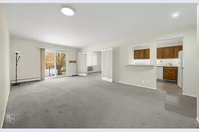 602 E Algonquin Road #207, Arlington Heights, IL 60005 - Photo 10