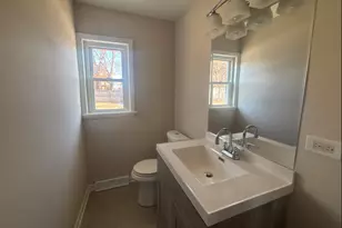 18331 Hickory St, Lansing, IL 60438 - Photo 4