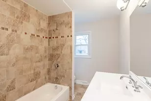 18331 Hickory St, Lansing, IL 60438 - Photo 10