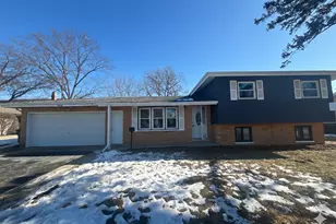 18331 Hickory St, Lansing, IL 60438 - Photo 1