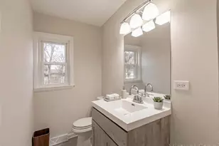 18331 Hickory St, Lansing, IL 60438 - Photo 4