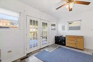 516 W 45th Pl, Chicago, IL 60609 - Photo 6