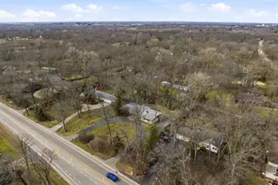 371 S St Marys Rd, Libertyville, IL 60048 - Photo 32