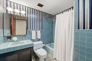 371 S St Marys Rd, Libertyville, IL 60048 - Photo 24