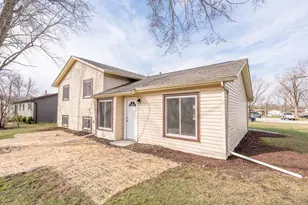 22607 Mission Dr, Richton Park, IL 60471 - Photo 12