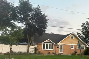 411 E Le Moyne Ave, Northlake, IL 60164 - Photo 2