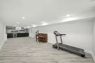 7518 Karlov Ave, Skokie, IL 60076 - Photo 18