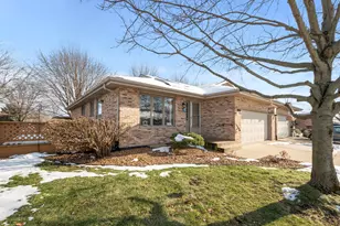 816 Eagle Creek Rd, Elwood, IL 60421 - Photo 2