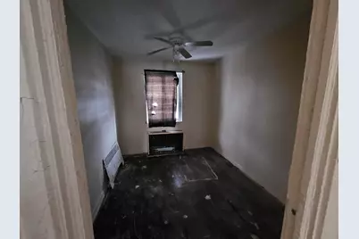 8338 S Ingleside Avenue, Chicago, IL 60619 - Photo 8