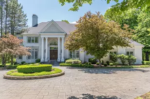 4N680 Ware Woods Dr, Saint Charles, IL 60175 - Photo 1
