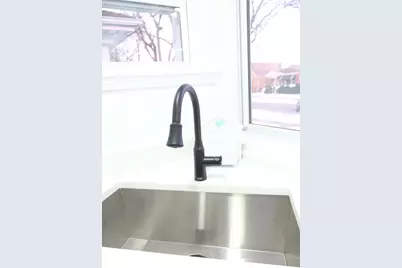 [Address not provided], Bellwood, IL 60104 - Photo 6